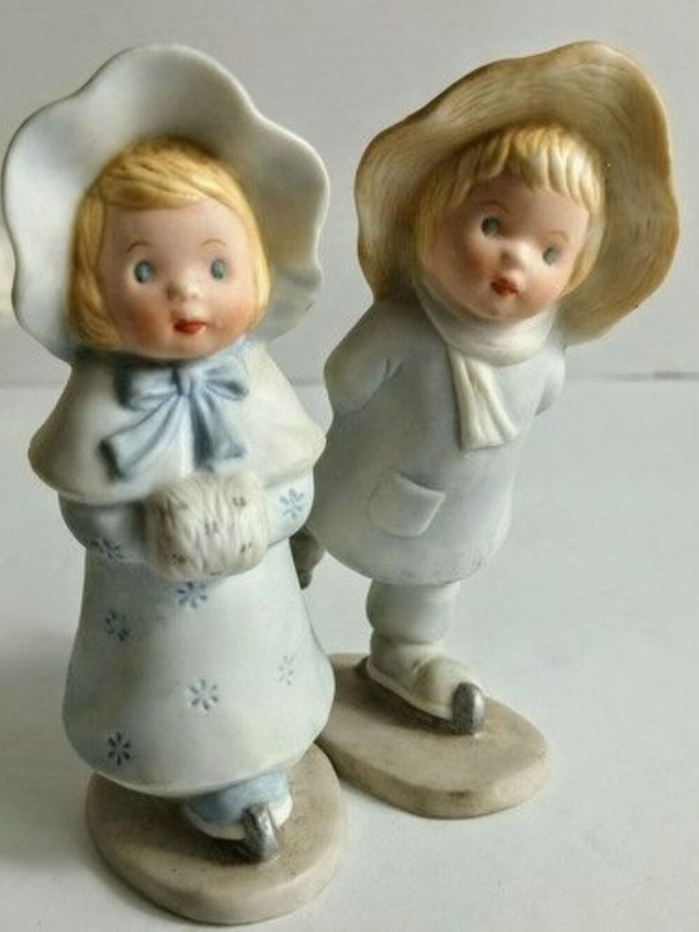 Vintage 1983 Hoga Blue Button Twins Ice Skating Figurine Ceramic Roger Brown